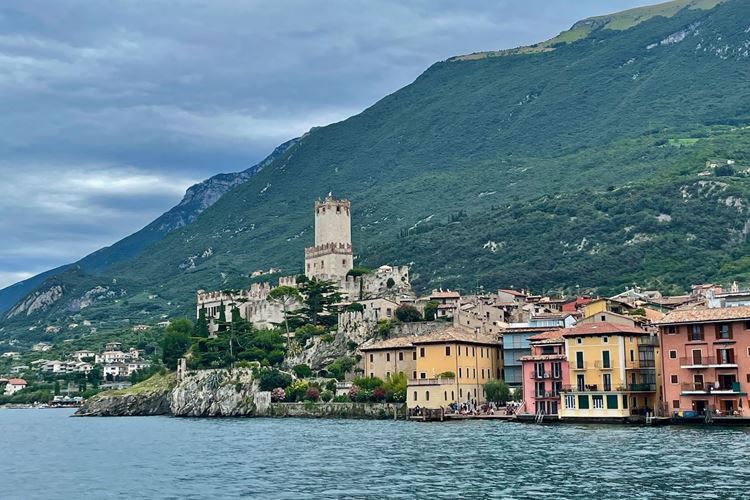 Barevné Dolomity a lodí po Lago di Garda - DENNÍ PŘEJEZD
