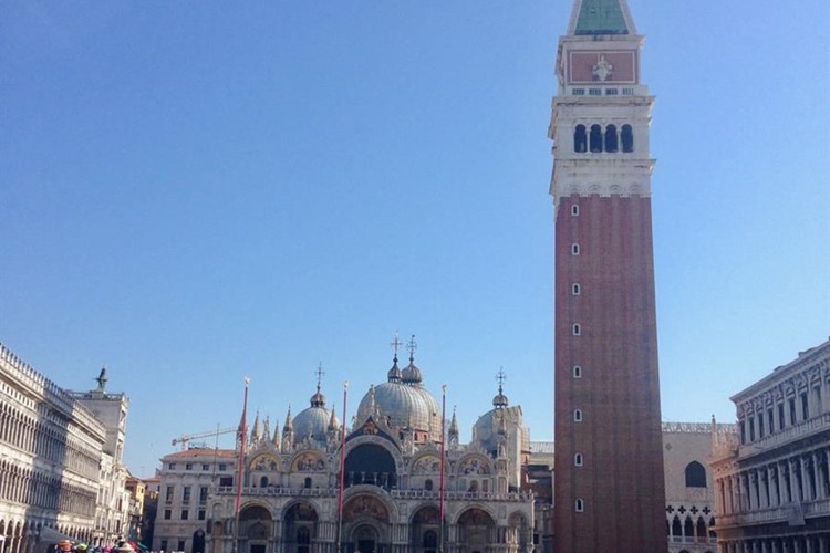 Benátky - Piazza San Marco - šikmá věž 