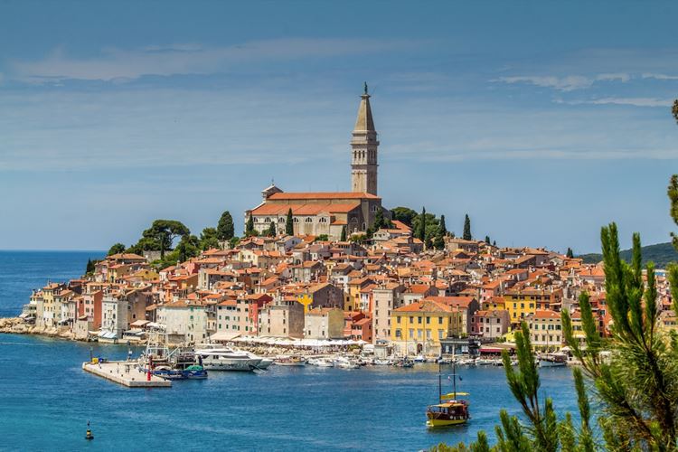 Chorvatsko - Istrie krása kamenných měst s pobytem u moře